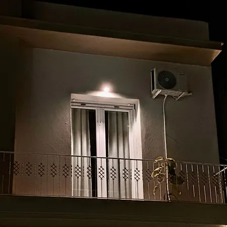 Elli Ermou 246 * וולוס